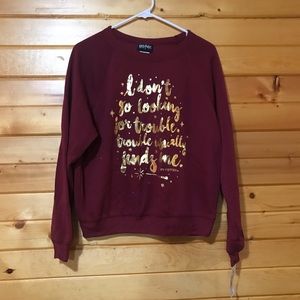 🎁 Women’s graphic sweatshirt red